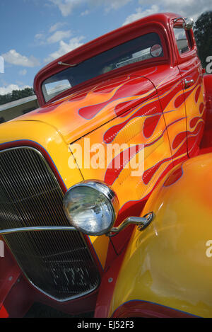 Et rouge flammée '32 Ford Model B hot rod Banque D'Images