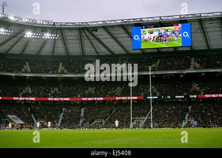 Twickenham, London UK. Mar 21, 2015. 6 Nations de rugby international. L'Angleterre contre la France. Le stade de Twickenham se remplit et les chevrons pour ce décider international. Credit : Action Plus Sport/Alamy Live News Banque D'Images