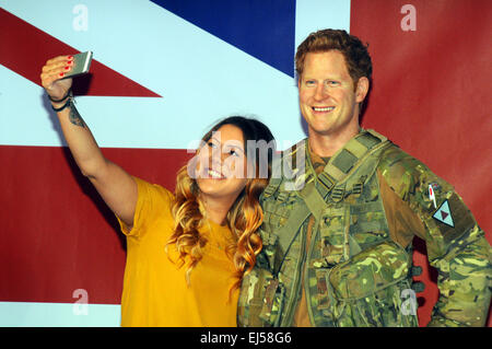 London,UK,09/09/2014 Cire figure SON ALTESSE ROYALE LE PRINCE Harry Windor camouflage militaire installé chez Madame Tussauds,Marylebone Road. Banque D'Images