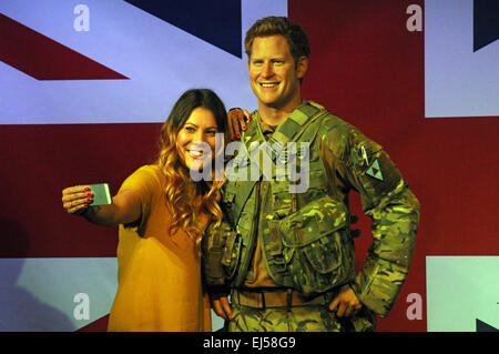 London,UK,09/09/2014 Cire figure SON ALTESSE ROYALE LE PRINCE Harry Windor camouflage militaire installé chez Madame Tussauds,Marylebone Road. Banque D'Images