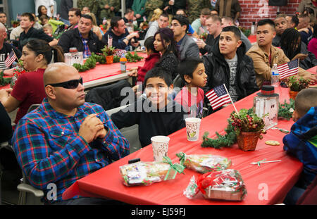 Le dîner de Noël pour les soldats américains blessés au Centre, Camp Pendleton, au nord de San Diego, Californie, USA Banque D'Images