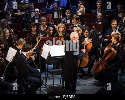 Orchestre National Presidential de l'Ukraine. Mar 21, 2015. 21 mars 2015 à Kiev a tenu 14 international jazz festival ''l'unité" © Igor Golovniov/ZUMA/Alamy Fil Live News Banque D'Images