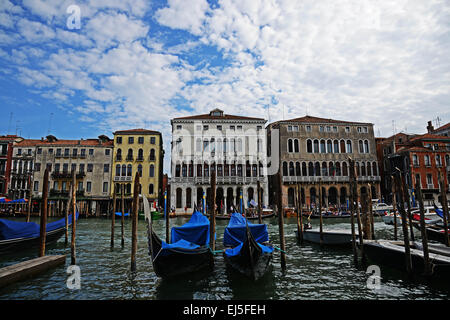 Vues générales de l'endroits à Venise où il est dit que l'acteur George Clooney et fiancée, Amal Alamuddin sont de se marier plus tard ce mois-ci comprend : Ca' Farsetti Où : Venise, Italie Quand : 15 mai 2014 Banque D'Images