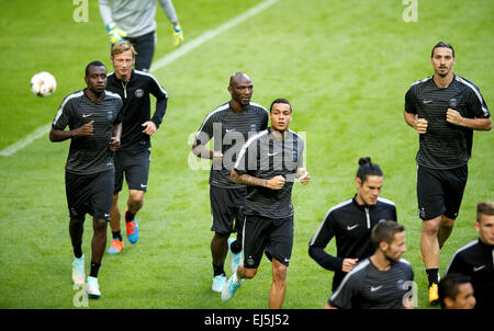 Zlatan Ibrahimovic s'entraîne avec ses coéquipiers du Paris Saint Germain, à l'Amsterdam ArenA avant de l'UEFA Champions League contre Ajax comprend : Zlatan Ibrahimovic Où : Amsterdam, Pays-Bas Quand : 16 mai 2014 Banque D'Images