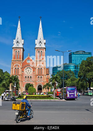 Basilique Notre-Dame de Saigon, Ho Chi Minh City, Vietnam. Banque D'Images