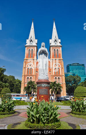 Basilique Notre-Dame de Saigon, Ho Chi Minh City, Vietnam. Banque D'Images