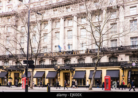 Le Waldorf Hilton - Londres Banque D'Images