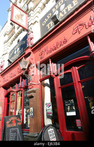 Old Red Lion Pub et Theatre Islington, Londres célèbre le 600e anniversaire en 2015 Banque D'Images