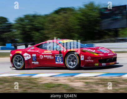 3/21/2015 - Sebring en Floride, USA - AF Corse avec chauffeurs Piergiuseppe Perazzini-Verona Cioci-Rome, Italie/Marco, Italie/Aguas-Portugal Potolicchio-Caracas Rui/Enzo, Venezuela dans une Ferrari 458 Italia voiture avec un moteur Ferrari et de pneumatiques Continental a parrainé par Rossi Service au Sebring International Raceway à Sebring en Floride. DelMecum/Cal Sport Media Banque D'Images