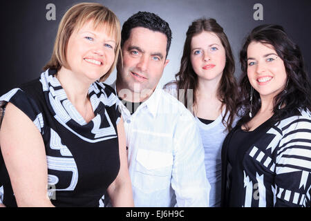 Studio portrait de famille Banque D'Images