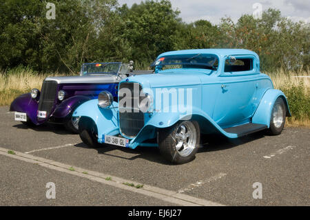 1934 Ford Roadster & 1932 Ford coupe hot rods Banque D'Images