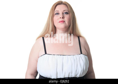 Une mode femme en studio fond blanc Banque D'Images