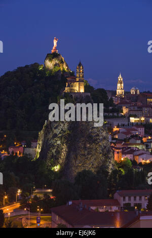 ST MICHEL D'AIGUILHE AVEC CORNEILLE ROCHER LE PUY EN VELAY HAUTE LOIRE AUVERGNE FRANCE Banque D'Images