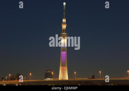 L'éclairage de nuit Tokyo Skytree, Tokyo, Japon Banque D'Images