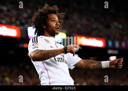 Barcelone, Espagne. Mar 22, 2015. Marcelo (Real), le 22 mars 2015 - Football/soccer : Espagnol Primera Division 'Liga BBVA' match entre FC Barcelona 2-1 Real Madrid au Camp Nou à Barcelone, Espagne. Credit : D.Nakashima/AFLO/Alamy Live News Banque D'Images