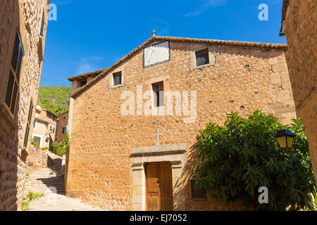 Dans l'église du village Fornalutx Majorque Îles Baléares Majorque espagne Banque D'Images