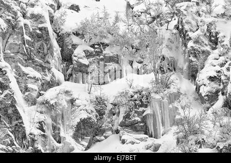 Njupeskaer icycles près de la cascade, la Suède Banque D'Images