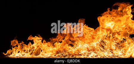 De belles flammes feu élégant, close-up. Banque D'Images
