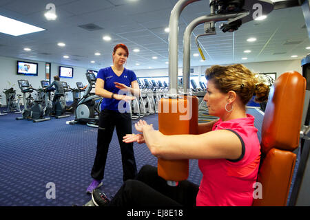 Les Pays-Bas. Naaldwijk. 21-01-2015. Remise en forme avec un entraîneur personnel. Banque D'Images