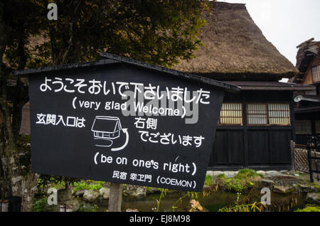 Funny English Inscrivez-vous à l'Office de Shirakawa-go, Gifu, Japon Banque D'Images