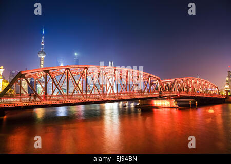 Shanghai garden bridge at night Banque D'Images