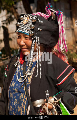 Femme Akha, le nord de la Thaïlande Banque D'Images