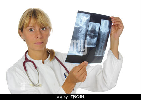 Femme médecin avec x-ray film Banque D'Images