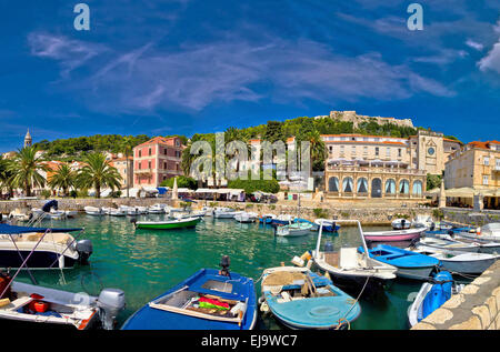 Île de Hvar vue front de mer Banque D'Images