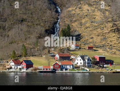 Naeroyfjorden Village autour de Gudvangen, Norvège Banque D'Images