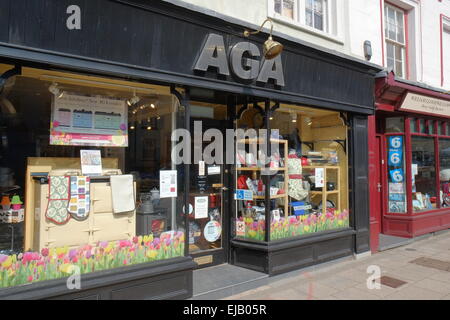 Aga Shop À Machynlleth ville du marché sur le marché hebdomadaire, qui se tenait le mercredi,dans Powys, Pays de Galles, Pays de Galles Banque D'Images