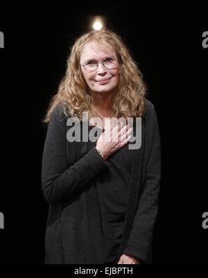 Rideau de nuit ouverture Appel à lettres d'amour de Broadway au Brooks Atkinson Theatre. Avec : Mia Farrow Où : New York, New York, United States Quand : 18 mai 2014 Banque D'Images