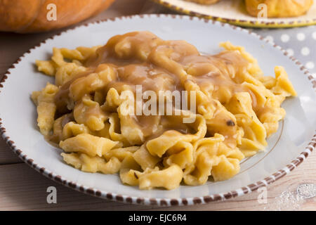 Tagliatelle aux champignons potiron maison Banque D'Images