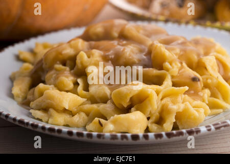 Tagliatelle aux champignons potiron maison Banque D'Images