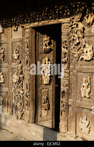 Monastère Shwenandaw Kyang, parfois appelé le 'Teak Temple' ou 'Golden Palace' Banque D'Images