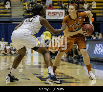 USA Berkeley CA. Mar 22, 2015. Texas G #  32 Brandy Sanders lors du championnat NCAA de basket-ball des femmes Deuxième tour entre le Texas longhorns et California Golden Bears 73-70 gagner à Berkeley en Californie Pavillon Hass © csm/Alamy Live News Banque D'Images