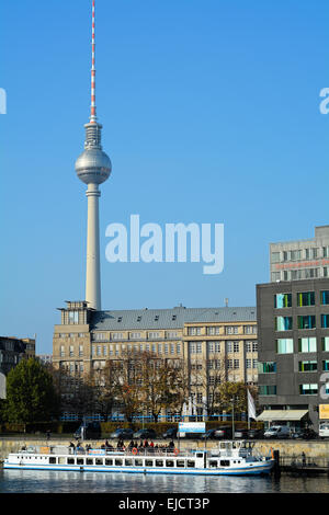 La tour de télévision à Berlin Banque D'Images