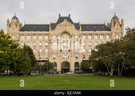 Façade de Four Seasons Hotel Budapest Banque D'Images