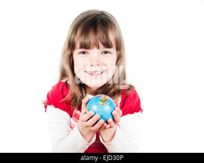 Fille est holding a globe Banque D'Images