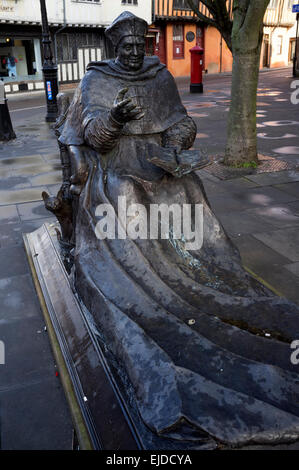 Le Cardinal Wolsey statue, Ipswich, Suffolk, UK. Banque D'Images