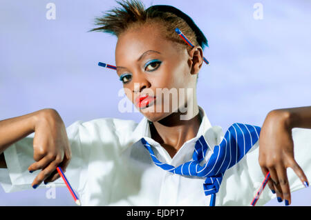 Fille de l'école kenyane en studio Banque D'Images