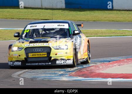 Donington Park, Royaume-Uni. 24Th Mar, 2015. La Journée des médias. Hunter Abbott dans son Audi A4. Credit : Action Plus Sport/Alamy Live News Banque D'Images