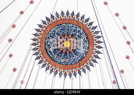Décoration de plafond de Rustem Pasha Mosque in Istanbul, Turquie. Banque D'Images