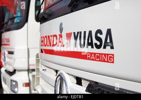 Donington Park, Royaume-Uni. 24Th Mar, 2015. La Journée des médias. Les camions Honda racing line up dans le paddock. Credit : Action Plus Sport/Alamy Live News Banque D'Images