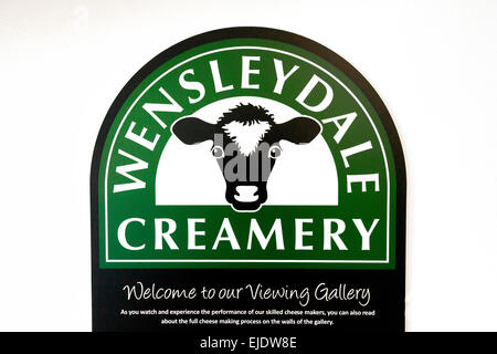 Wensleydale Creamery panneau ; Wensleydale Creamery, Hawes, North Yorkshire, England UK Banque D'Images