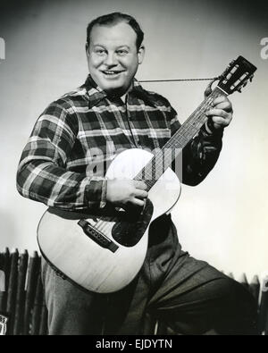 BURL Ives (1909-1995) Photo de promotion de l'acteur et chanteur américain Banque D'Images