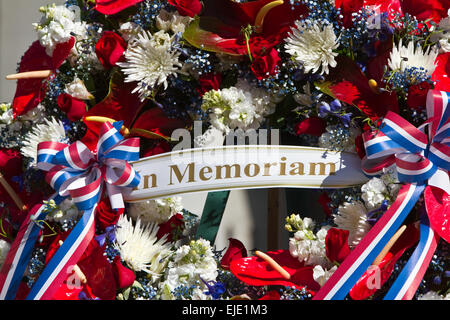 Fleurs funéraire Police In Memoriam Banque D'Images