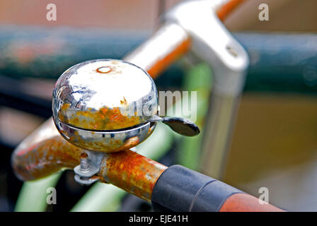 Image abstraite d'un ancien clocher sur une bicyclette à Amsterdam, Pays-Bas Banque D'Images