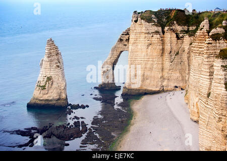 Falaise d'aval, falaise, Étretat, Côte d'Albâtre, Normandie, Haute-Normandie, France, Europe Banque D'Images