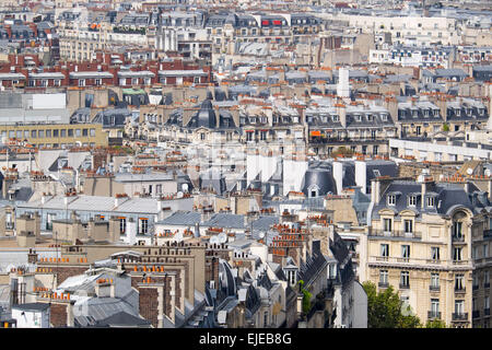 Architecture remarquable sur les toits de Paris, France Banque D'Images