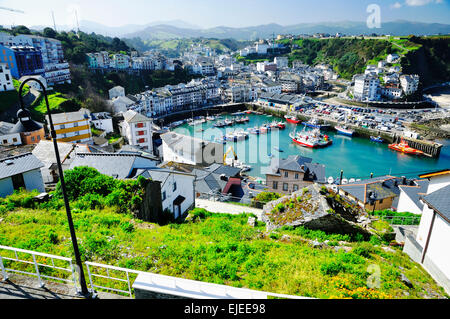 Luarca est la principale ville dans la municipalité de Valdés dans les Asturies, Espagne Banque D'Images